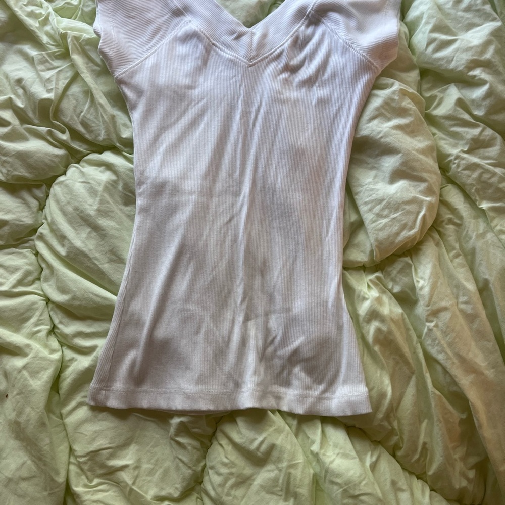 Urban Outfitters White Fitted Short Sleeve Tee